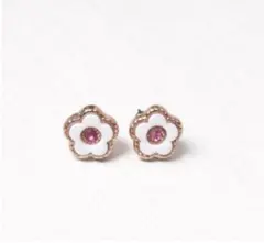 マリークワント　ピアス（２個セット）