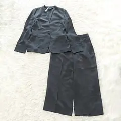 美品 INDIVI 洗える ノーカラーVジャケット パンツ セットアップのサムネイル
