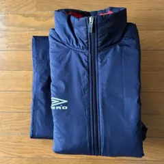 umbro トレーニングウエア　中綿入り　上下セット　Lサイズ
