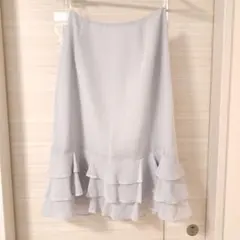 新品未使用 スカート 淡いグレー ギャラリービスコンティスカート 膝丈 フリル