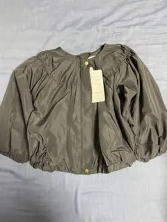 【新品タグ付き】キッズ　女の子　薄手アウター　ウインドブレーカー　120cm