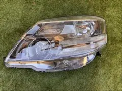 ダイハツ純正トールM900SヘッドライトR右側 - メルカリ