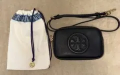 Tory Burch ブラックレザーショルダーカメラバックほぼ未使用品