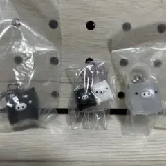 【匿名発送】新品未開封‼️モノクロブー　3点サンエックスユニバースチャーム付きグミ