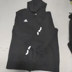 adidas 黒 ジップアップパーカー 160cm