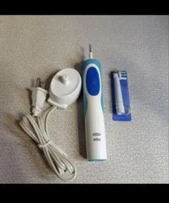 Oral-B BRAUN 電動歯ブラシ 本体 充電器 替えブラシ付きのサムネイル