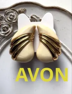 エイボン　ヴィンテージ　レトロ　イヤリング　羽　シェル　ベージュ　アイボリー