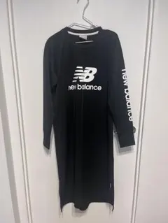 ニューバランス　ワンピースのサムネイル