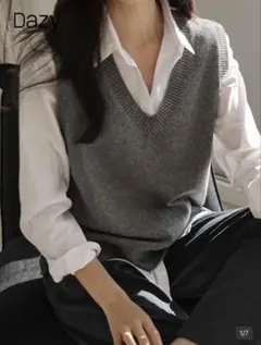 Dazy グレー Vネック ニットベスト