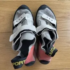 Item thumbnail for item 14bf4a12-23cb-4545-87a3-649ff7c11717