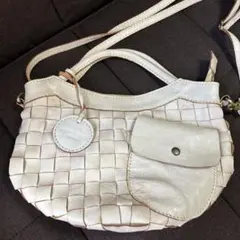 ズッケロフィラートショルダーバッグ　２Way ホワイト