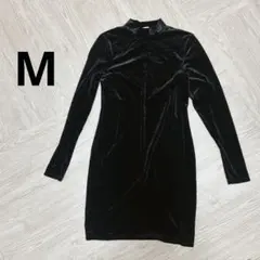 【M】H&Mブラック ベルベット ハイネック ワンピース 黒　上品　ベロア