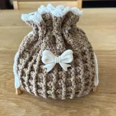巾着袋　小物入れ　ポーチ　ワッフル　リボン　かぎ針編み　編み物　ハンドメイド