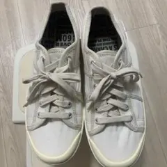KEEN スニーカー キャンバス オフホワイト　27.5cmのサムネイル