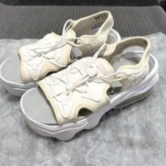 NIKE エアマックスココ サンダル ホワイト 白24cm CI8798-100のサムネイル