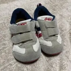 asics スニーカー