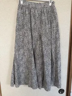グローバルワーク　サラサラサテンフレアワイドパンツ