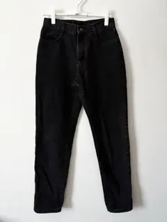 Item thumbnail for item 9e068575-66cf-48bd-9b12-ab24889da422