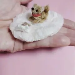 手のひらサイズ犬のぬいぐるみ　モールアート
