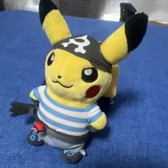 団員ごっこピカチュウ(アクア団) ぬいぐるみ - メルカリ