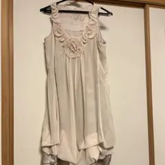 ピンクベージュ ドレス