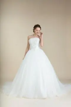 【ワタベウェディング】ウェディングドレス　AVICA LUANA-1