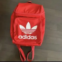 adidas リュックサック　バックパック　赤