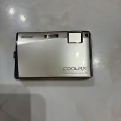 Nikon COOLPIX S60 本体のサムネイル