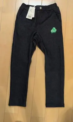 新品　サイズ130 エクストララージ　XLARGE 長ズボン