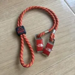 더 노스페이스 앤 스 콜라보레이션 멀티 클립 스트랩