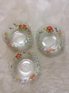 レトロ な可愛い花柄 ガラスの器 5枚