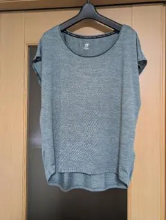 H&M TRAINING Sサイズ グレー トップス
