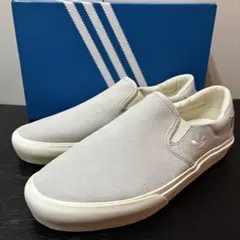 adidas スエード スリッポン コートラリー