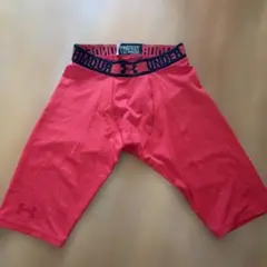 Under Armour レッド ショートパンツ