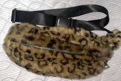 ヒョウ柄ファー　ボディバッグ