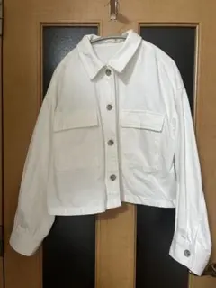 GU ホワイト クロップドジャケット