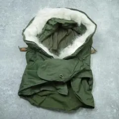 Item thumbnail for item 7c4ffa01-06e0-47b2-8081-331a517d1dd2