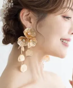 ブライダルピアスゴールド