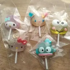 サンリオキャラクターズ　カラフルキャンディチャーム