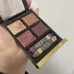 TOM FORD アイシャドウ　04 ハネムーン