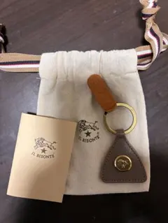 IL BISONTE(イル　ビソンテ)バッファローロゴ入りキーホルダー