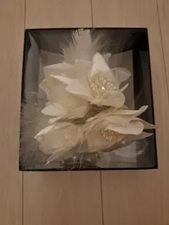 LoveTiara ホワイトフラワーヘアアクセサリー