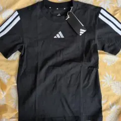 新品.未使用 adidas 黒 Tシャツ 140cm