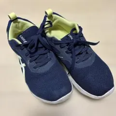 asicsスニーカー　23センチ　レーザービーム