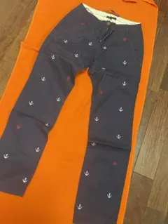 Tommy Hilfiger ネイビー チノパン