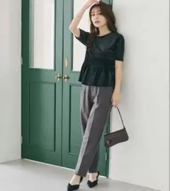 ハイウエストテーパードパンツ