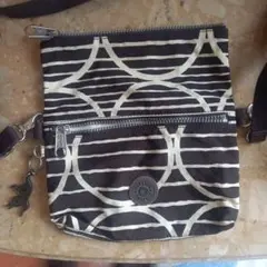 キプリングショルダーバッグ