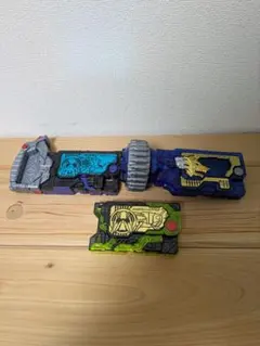 DX ライジングガトリングシャイニングホッパー アサルトウルフプログライズキー