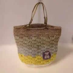 手編みのグラデーショントートバッグ