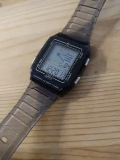 TIMEXQLCA トランスパレントグレー TW2W45000本体と電池のみ